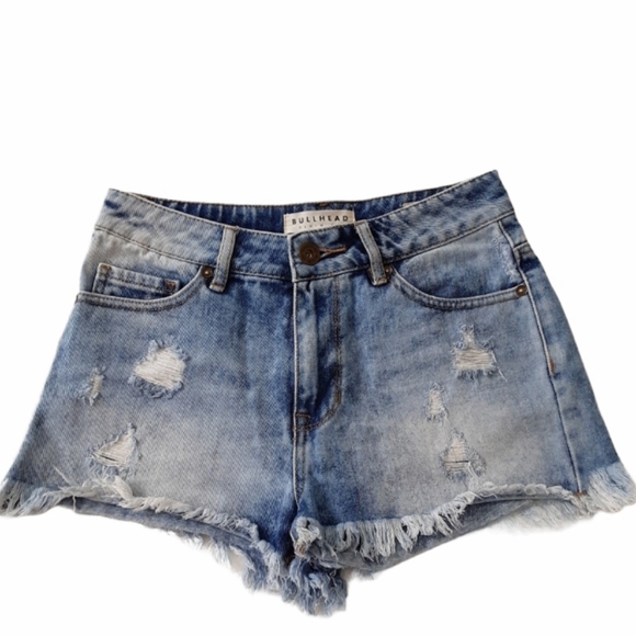 Bullhead Pants - High Rise Bullhead Distressed Short's